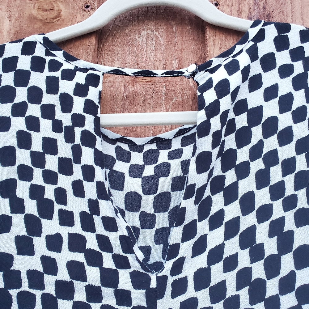 H&M blouse - Picture 2 of 4